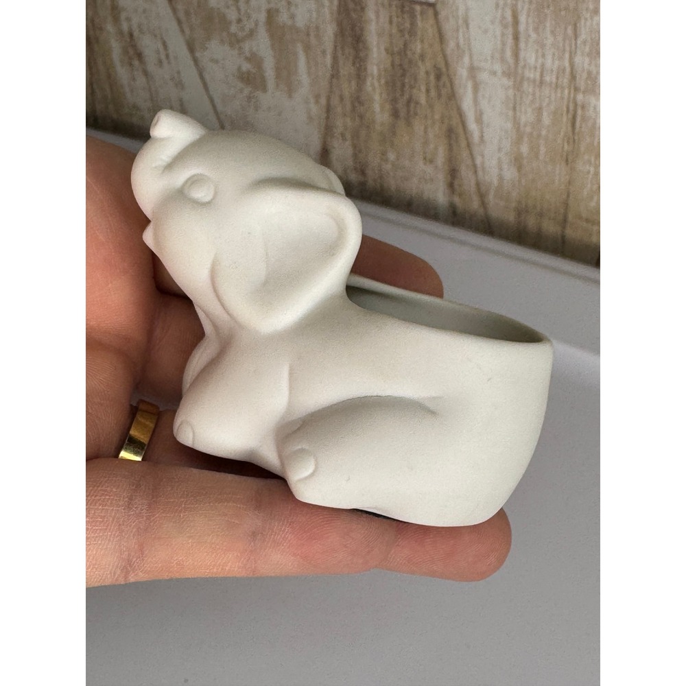 COTY‎ Sweet Earth Candle Charms Elephant Ceramic White Unscented 1 oz